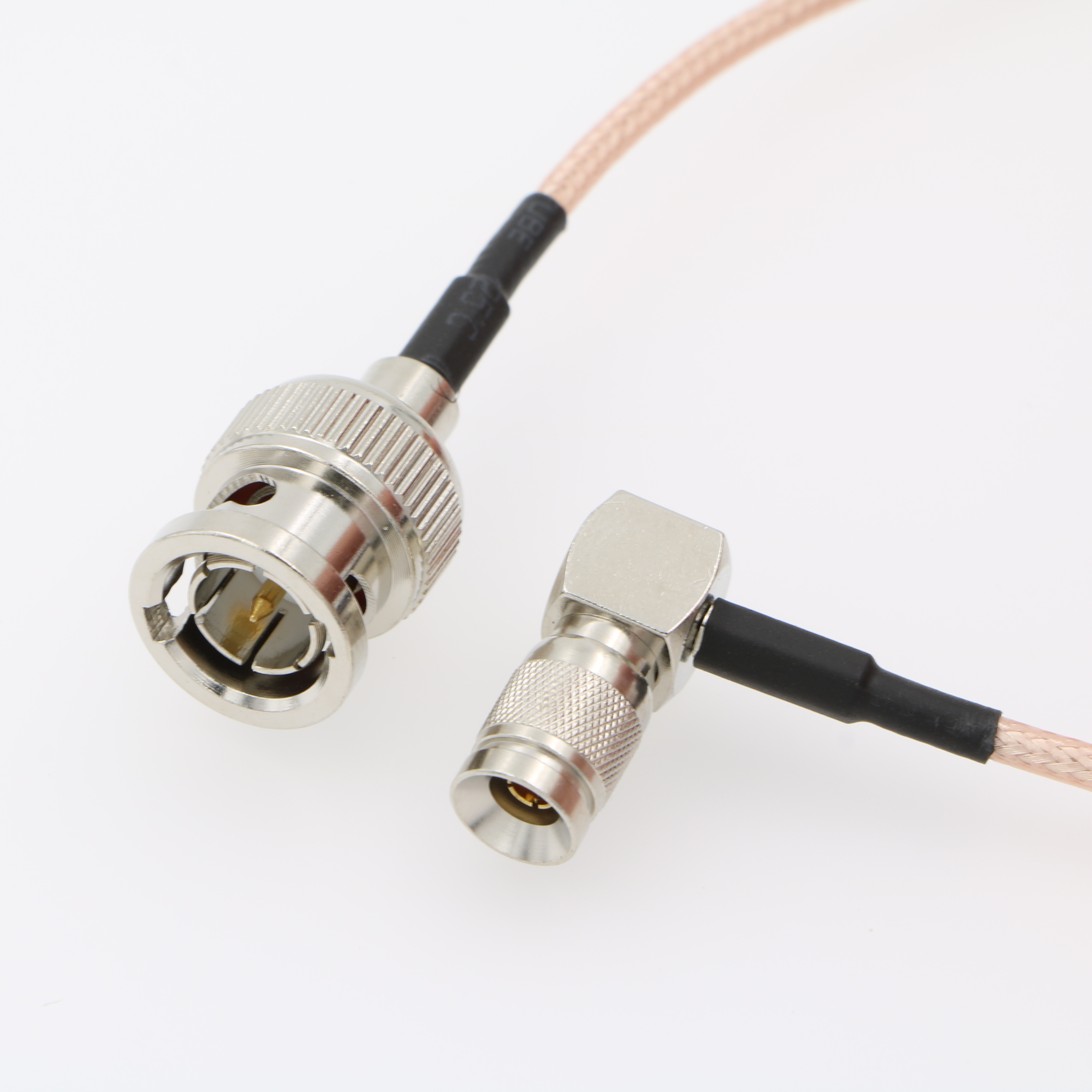 Blackmagic DIN Right Angle 1.0/2.3 to BNC Right Angle Male 75ohm RG179